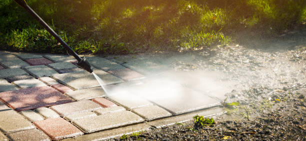 Best Parking Lot and Garage Cleaning  in East Dubuque, IL
